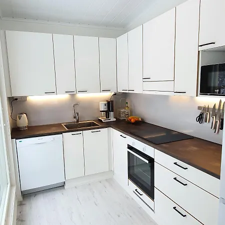 Apartment Yllaes Terhakka - Uusi Huvila Kuudelle Akaslompolo
