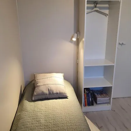 Yllaes Terhakka - Uusi Huvila Kuudelle Apartment *